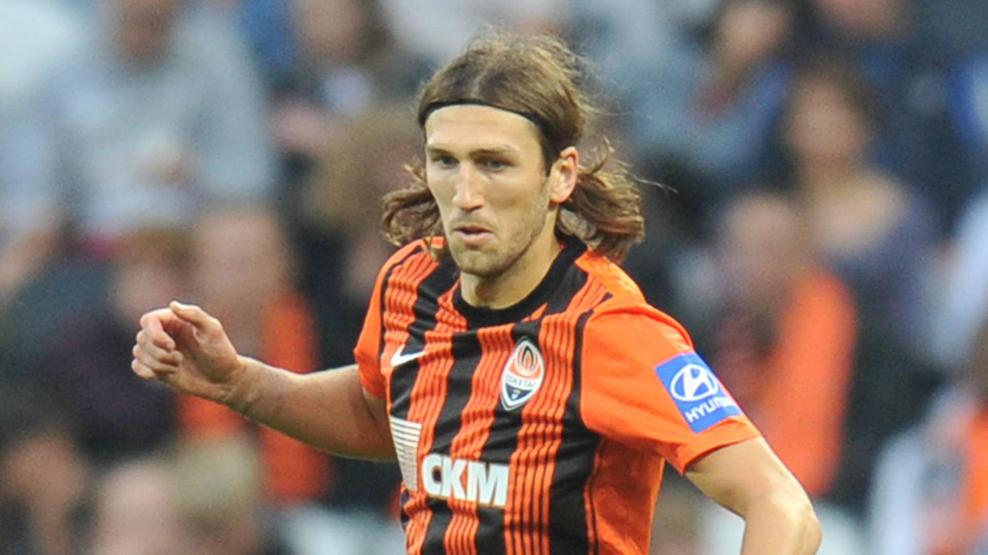 巴萨0价引援头号福将带队19场17胜全力冲击四冠王